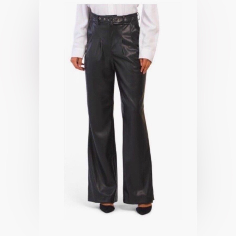 7 For All Mankind
Vegan Faux Leather
Pants